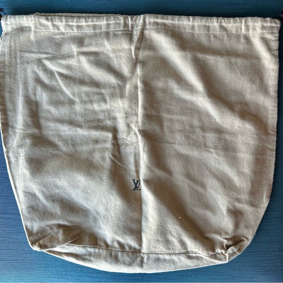 LOUIS VUITTON ALIZÉ monogram weekender in excellent condition. Travel in luxury! - Picture 5 of 7